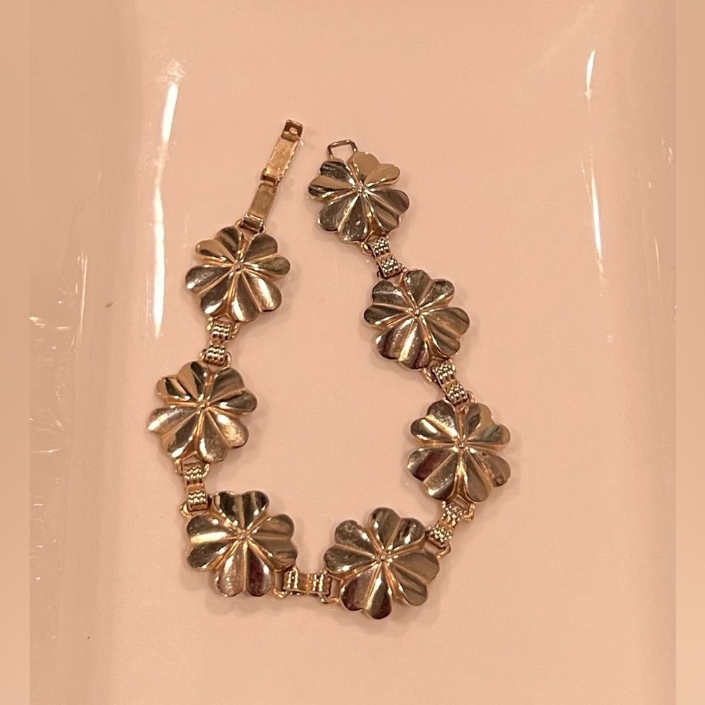 Vintage fashion jewelry chick floral gold tone women bracelet